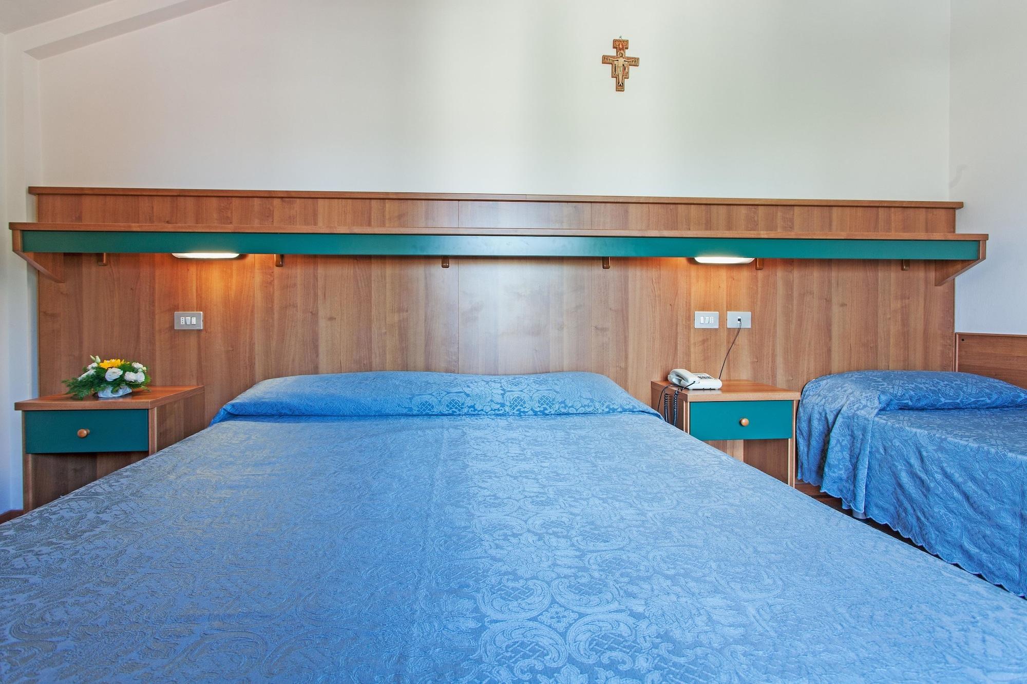 Hotel Los Angeles Асизи Екстериор снимка