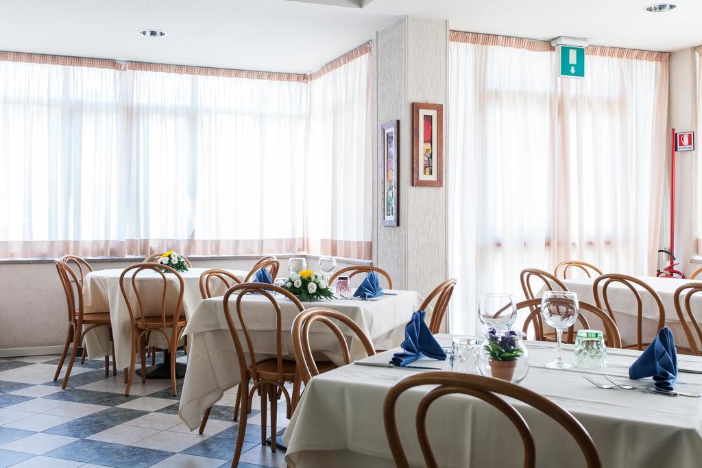 Hotel Los Angeles Асизи Екстериор снимка
