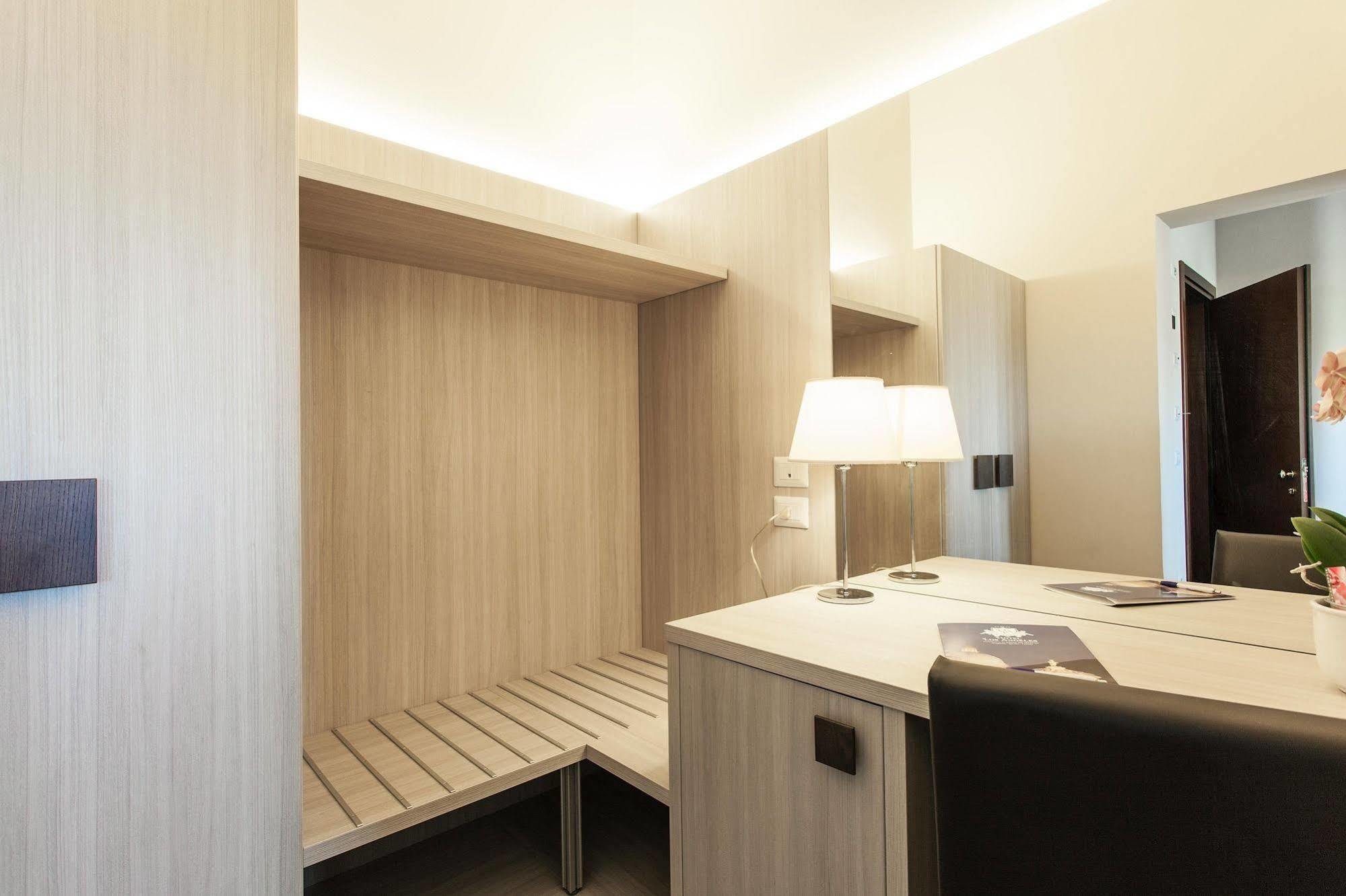 Hotel Los Angeles Асизи Екстериор снимка